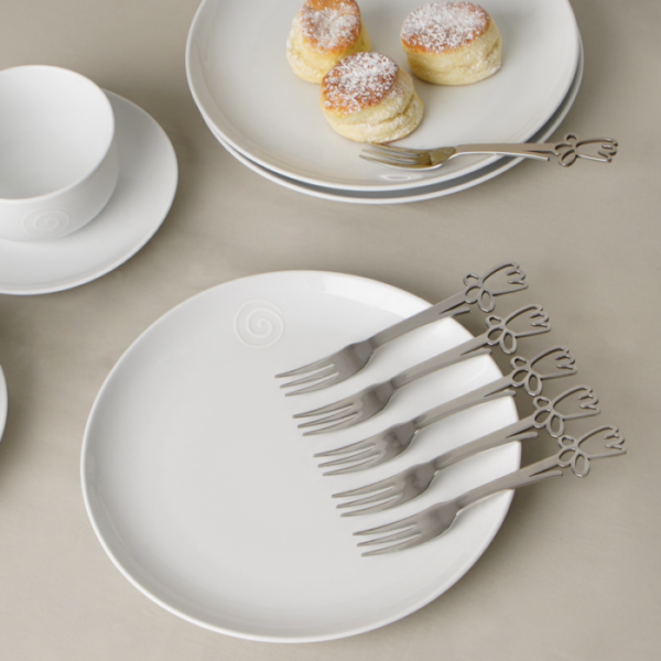 cb24_1600x1600_daffodil_folks-small DINNER PLATE SET OF 4 \ Swirl